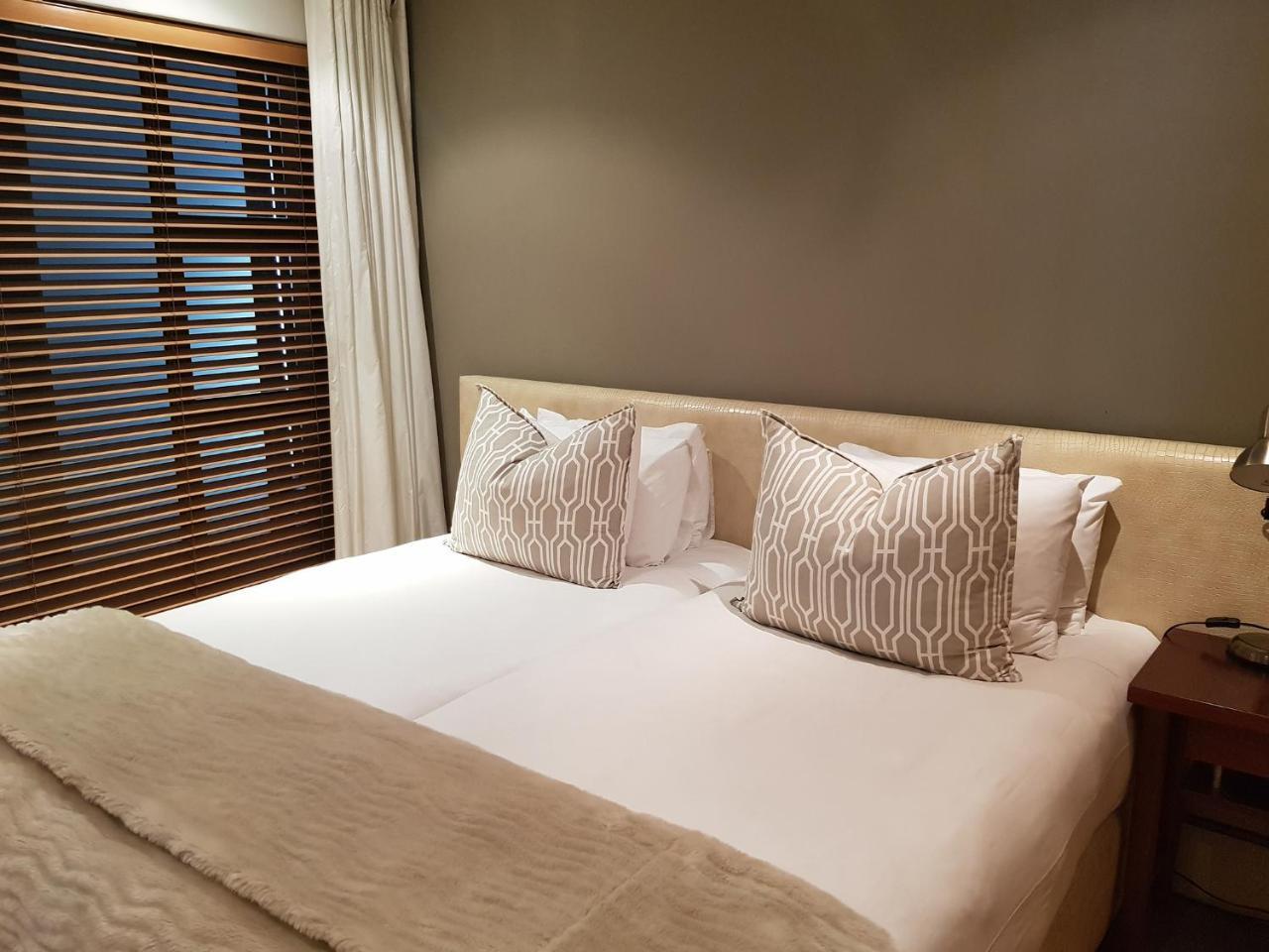 Weom Apartments Sandton Exterior foto